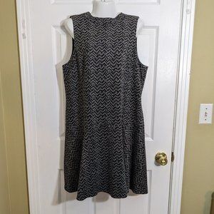 Antonio Melani Black & Gray Chevron Sleeveless Sweater Midi Dress - size 14